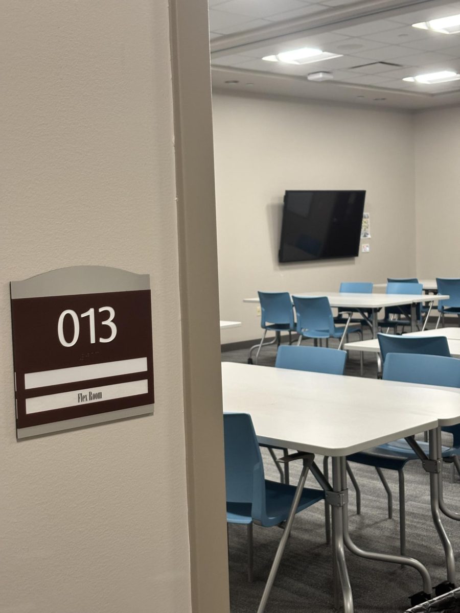 Nash Library Flex Rooms with TV screens for group study — photo by Bailey Clements